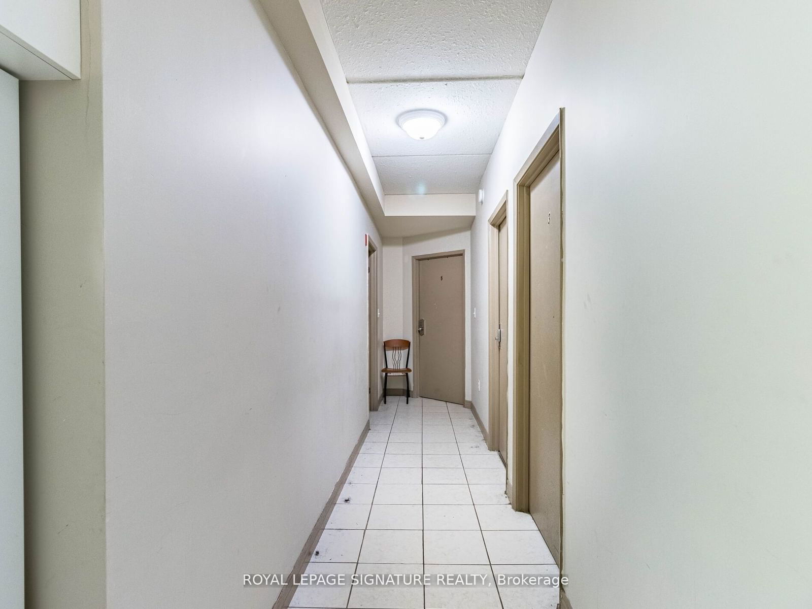 251 Lester St, unit 206 for sale - image #11