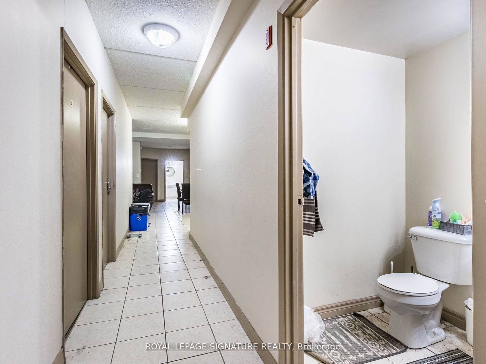 251 Lester St, unit 206 for sale - image #18