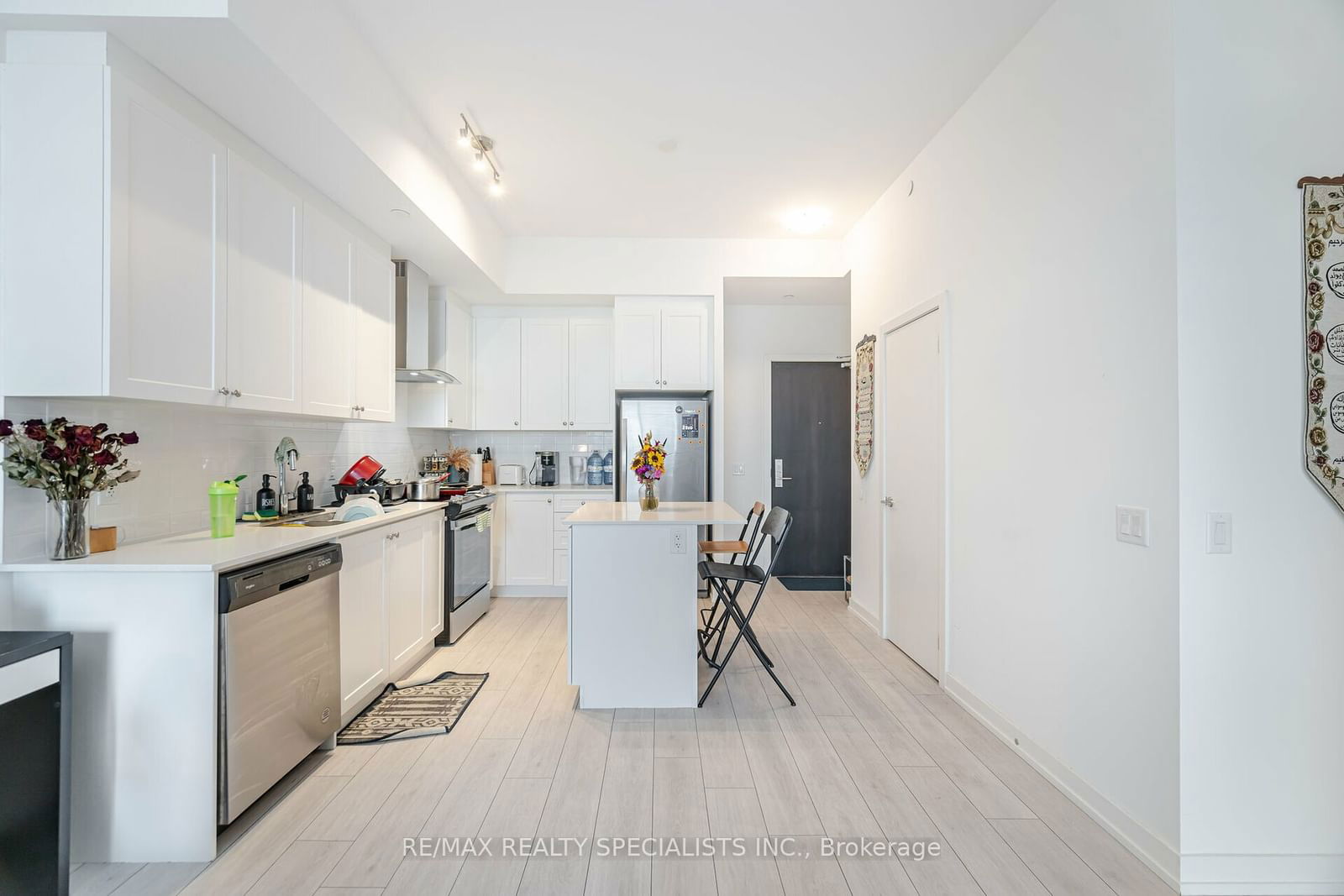 55 DUKE St W, unit 216 for sale