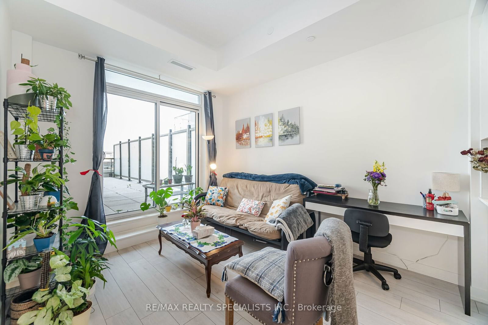 55 DUKE St W, unit 216 for sale - image #15