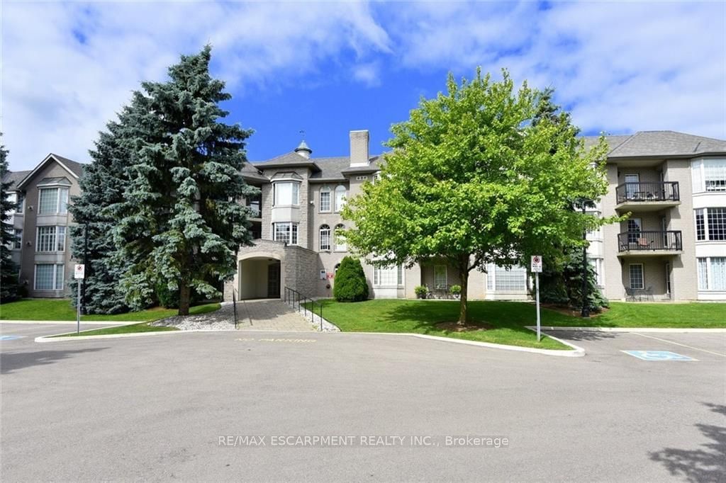 970 Golf Links Rd, unit 202 for sale - image #1