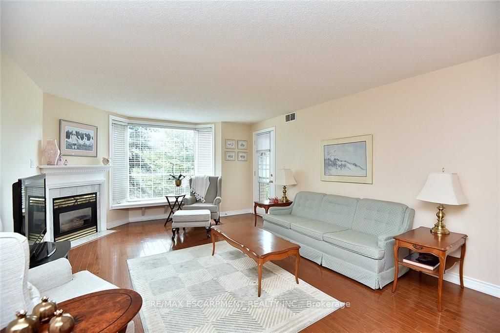 970 Golf Links Rd, unit 202 for sale - image #12