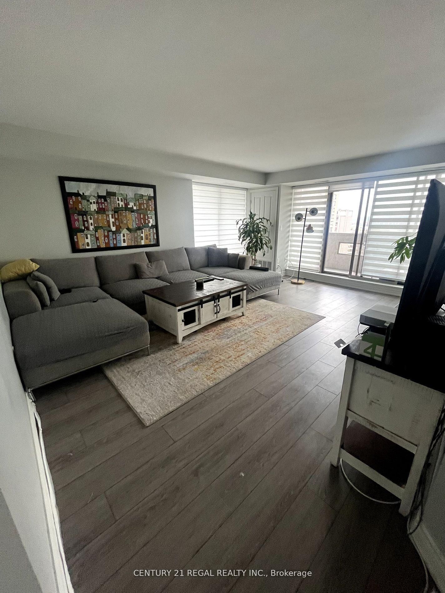 67 Caroline St S, unit 1603 for rent