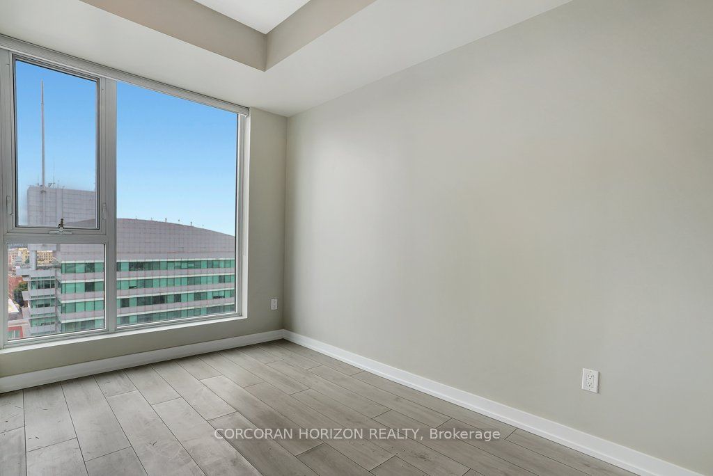 55 Duke St W, unit 1309 for rent - image #24