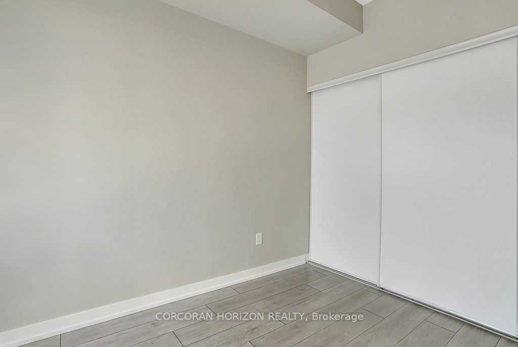 55 Duke St W, unit 1309 for rent - image #25