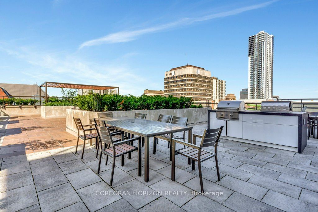 55 Duke St W, unit 1309 for rent - image #32