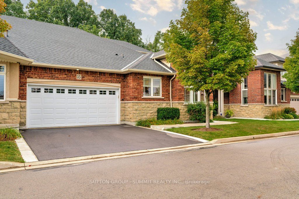 Landscapes Townhomes, Hamilton, Toronto