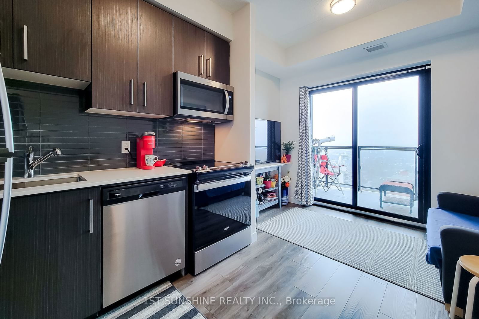 15 Queen St S, unit 1703 for sale - image #5