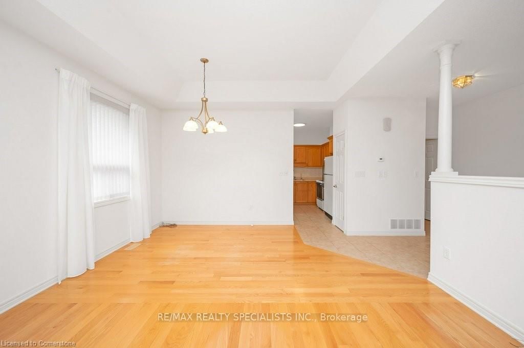 11 TWENTYPLACE Blvd, unit 28 for sale - image #16