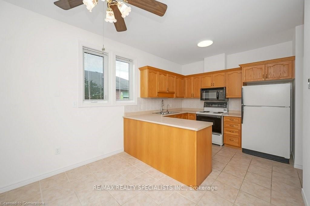 11 TWENTYPLACE Blvd, unit 28 for sale - image #18