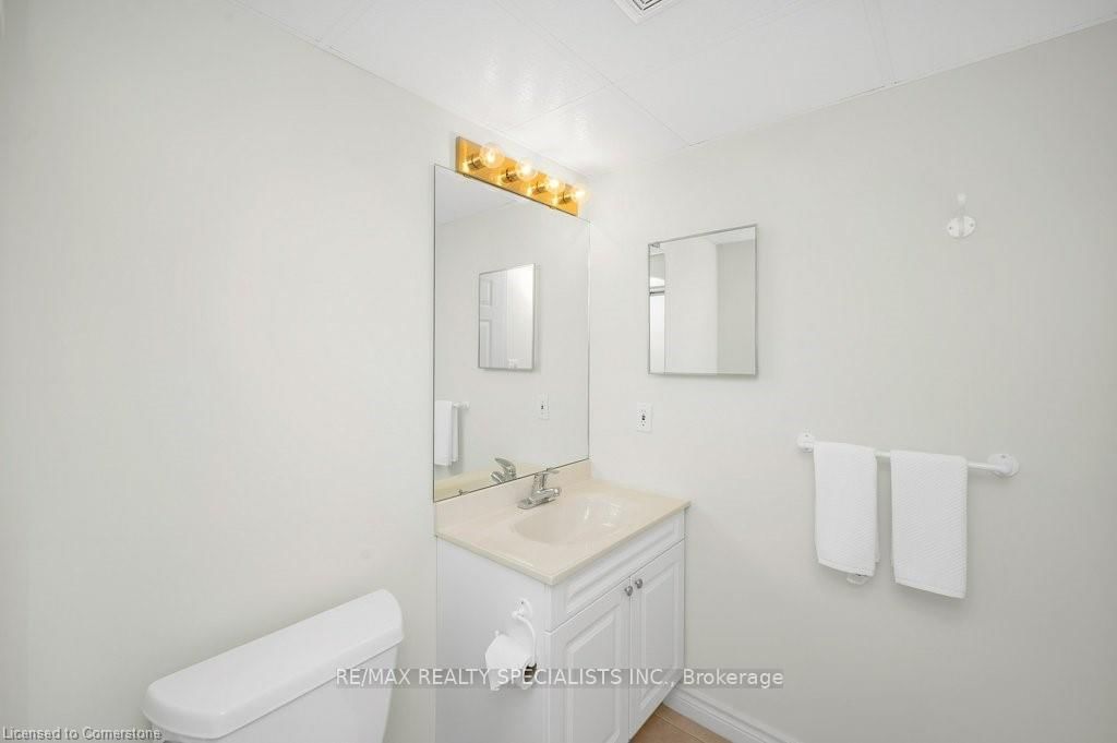 11 TWENTYPLACE Blvd, unit 28 for sale - image #22