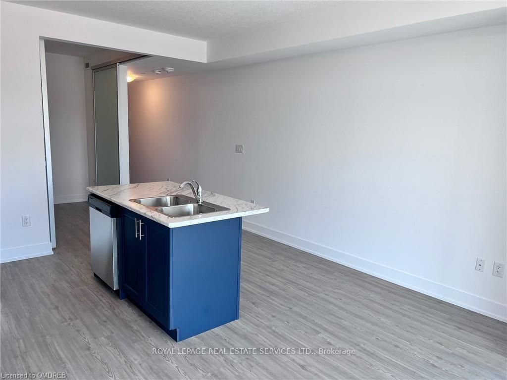 460 Dundas St E, unit 329 for rent - image #10