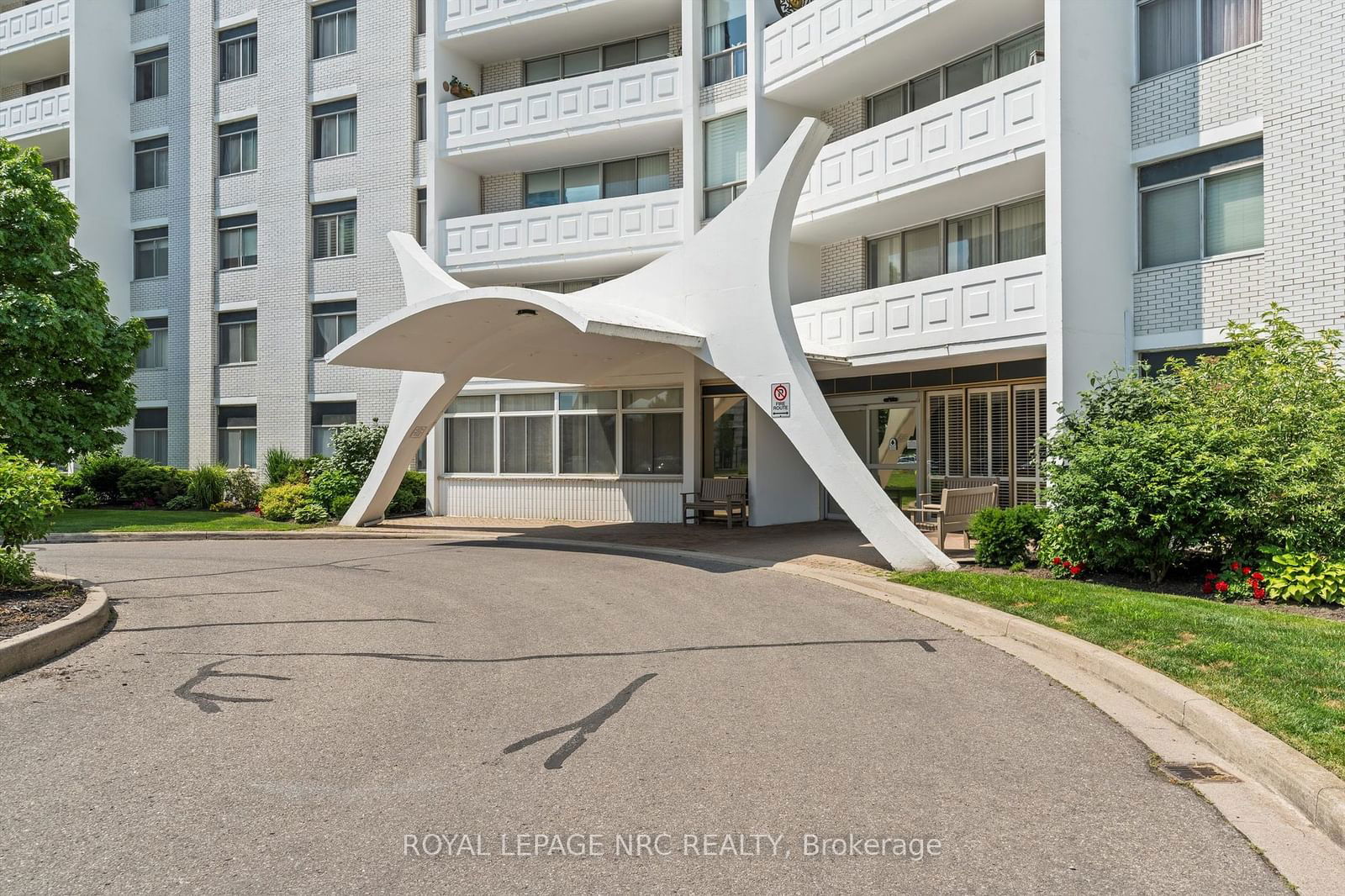 15 Towering Heights Blvd, unit 1202 for sale - image #25