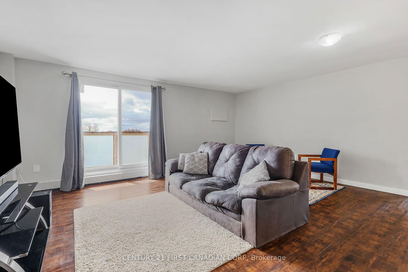 563 Mornington Ave, unit 704 for sale - image #24