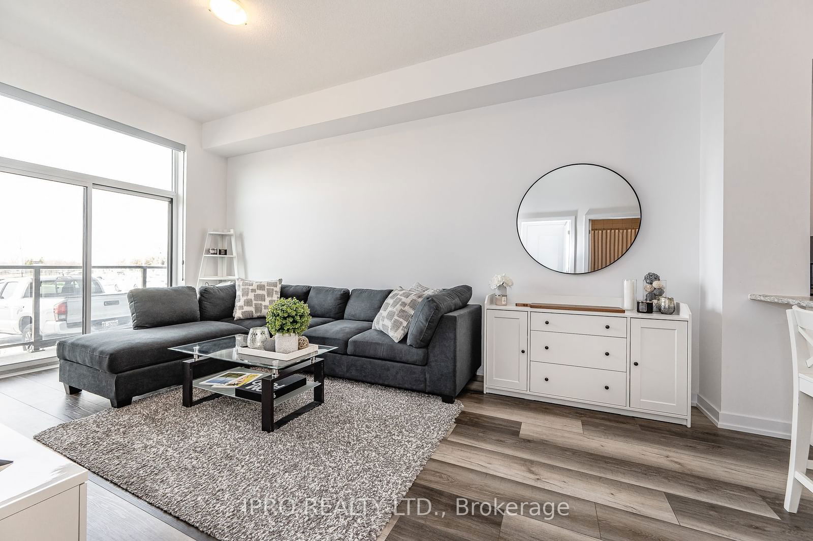 450 Dundas St E, unit 121 for sale - image #15