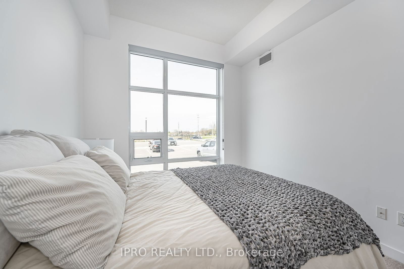 450 Dundas St E, unit 121 for sale - image #22