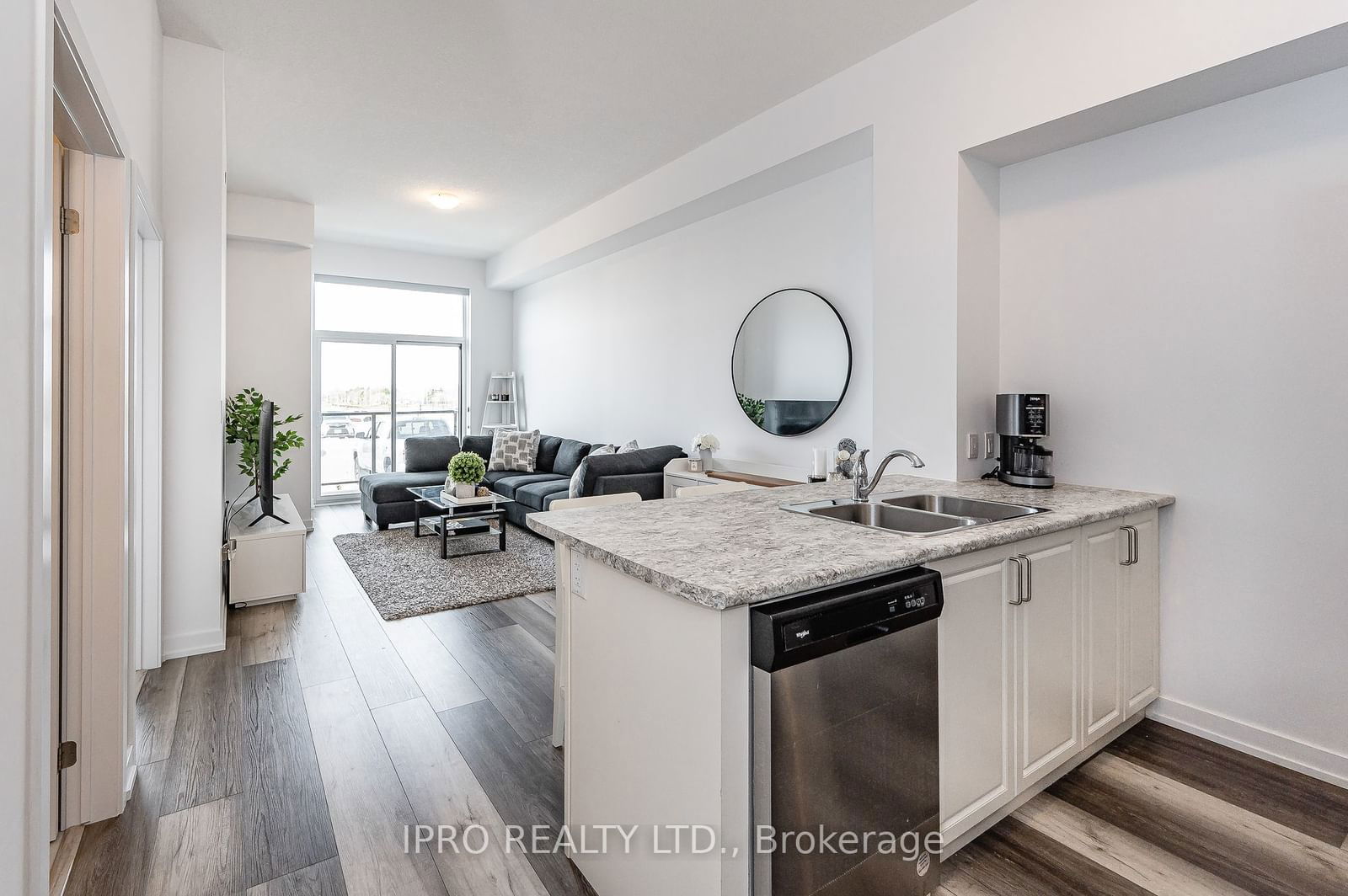 450 Dundas St E, unit 121 for sale - image #7