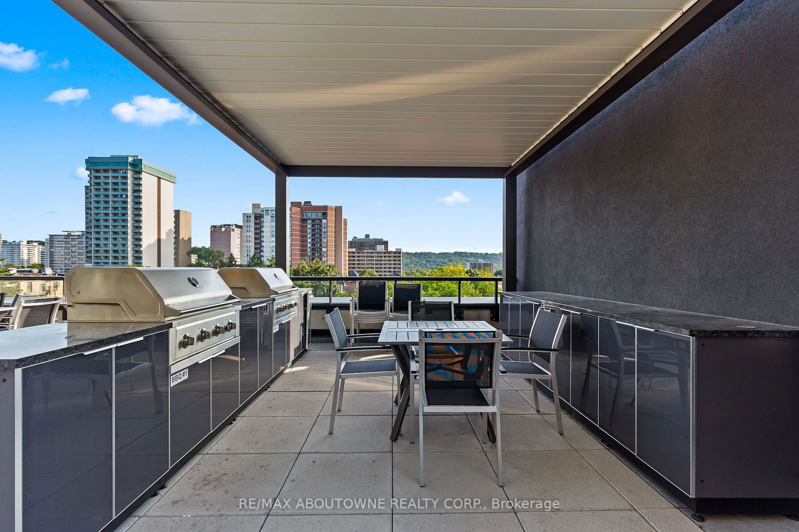 15 Queen St S, unit 2006 for sale - image #32