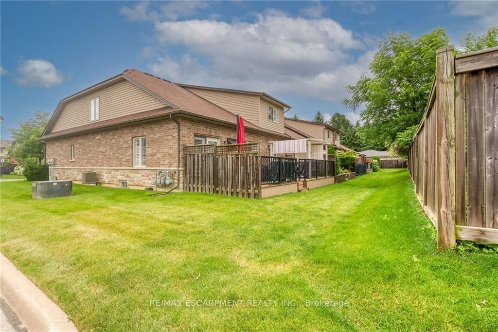 Bungalows of Ancaster South Townhomes, Hamilton, Toronto