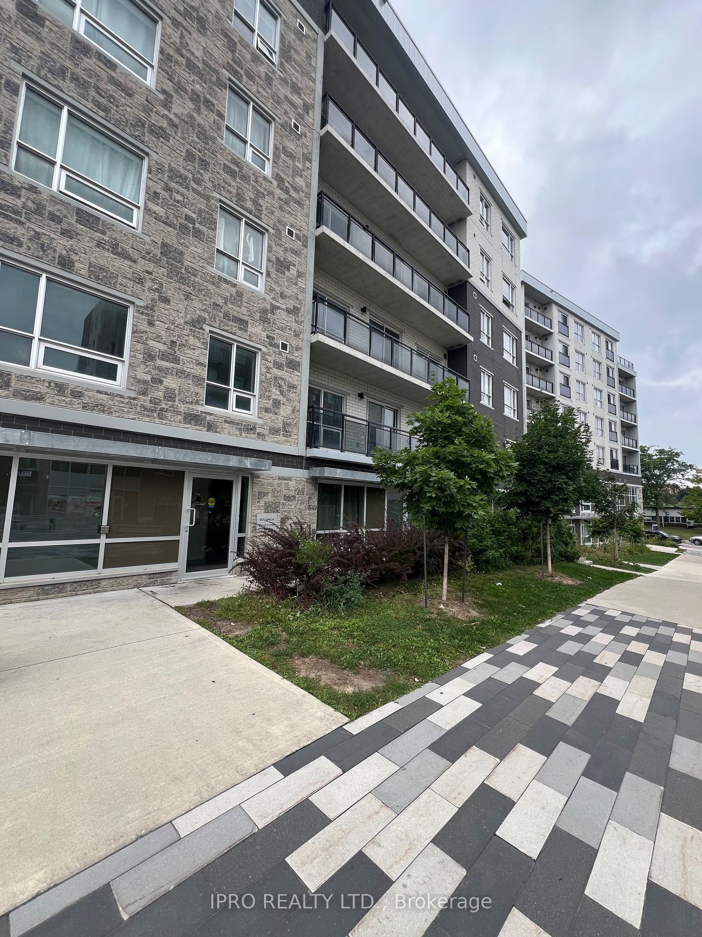 275 Larch St, unit H505 for sale