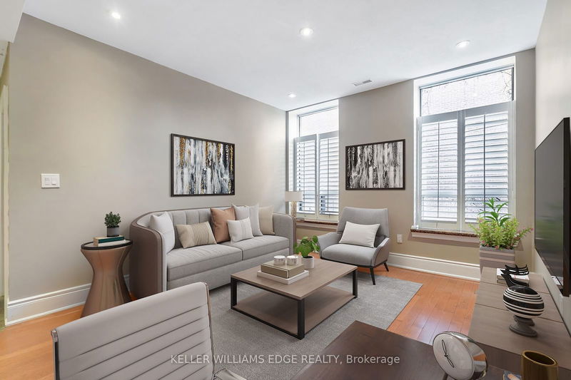 283 King St E, unit 206 for sale - image #1