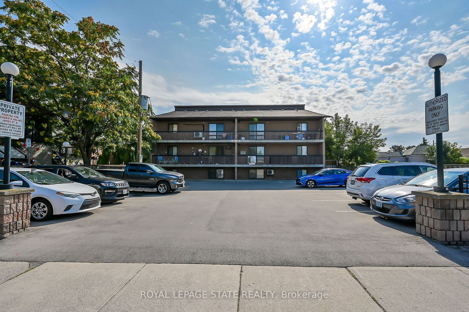 482 James St N, unit 203 for sale