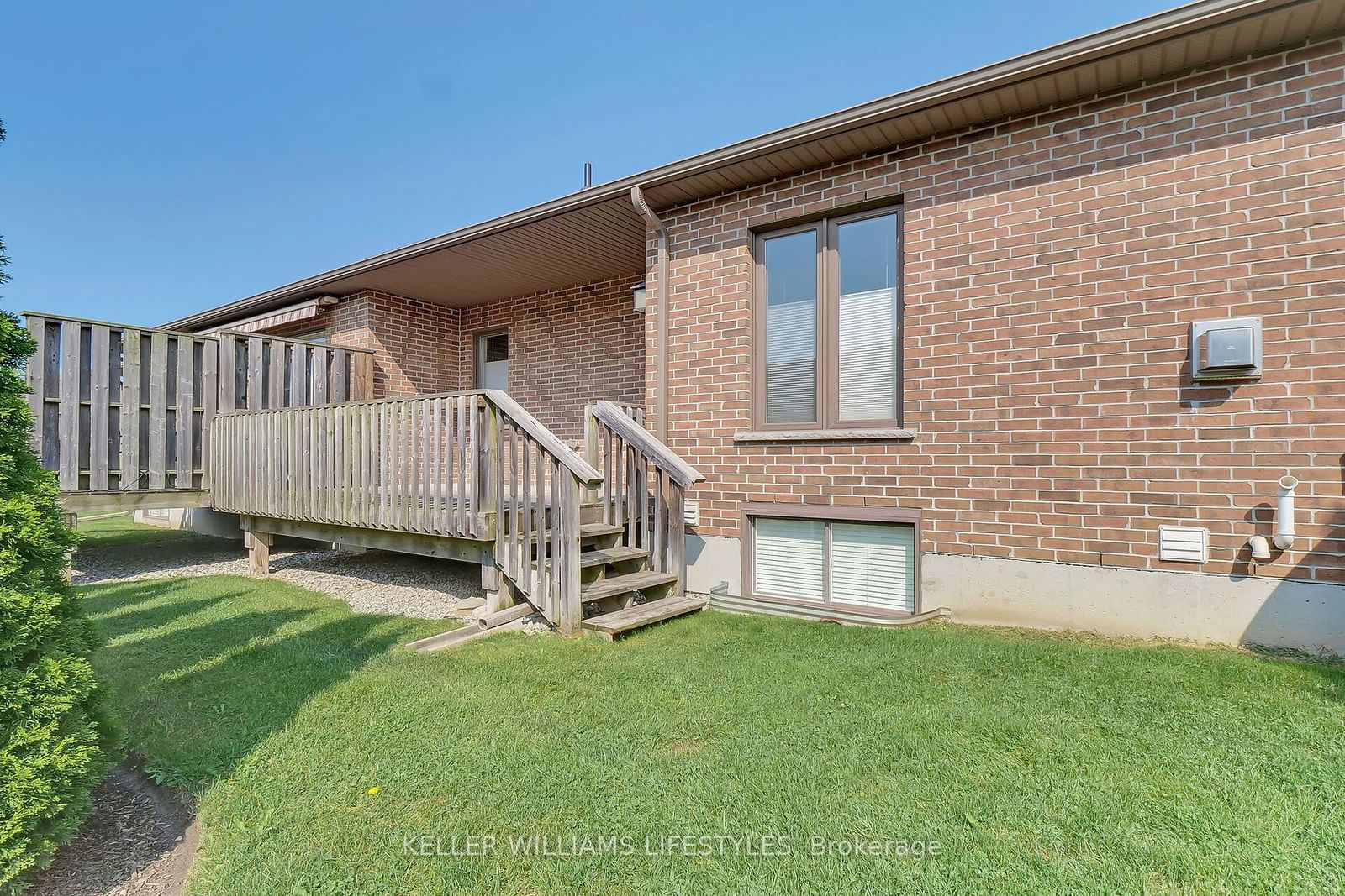 3447 Morgan Cres for sale  - image #30