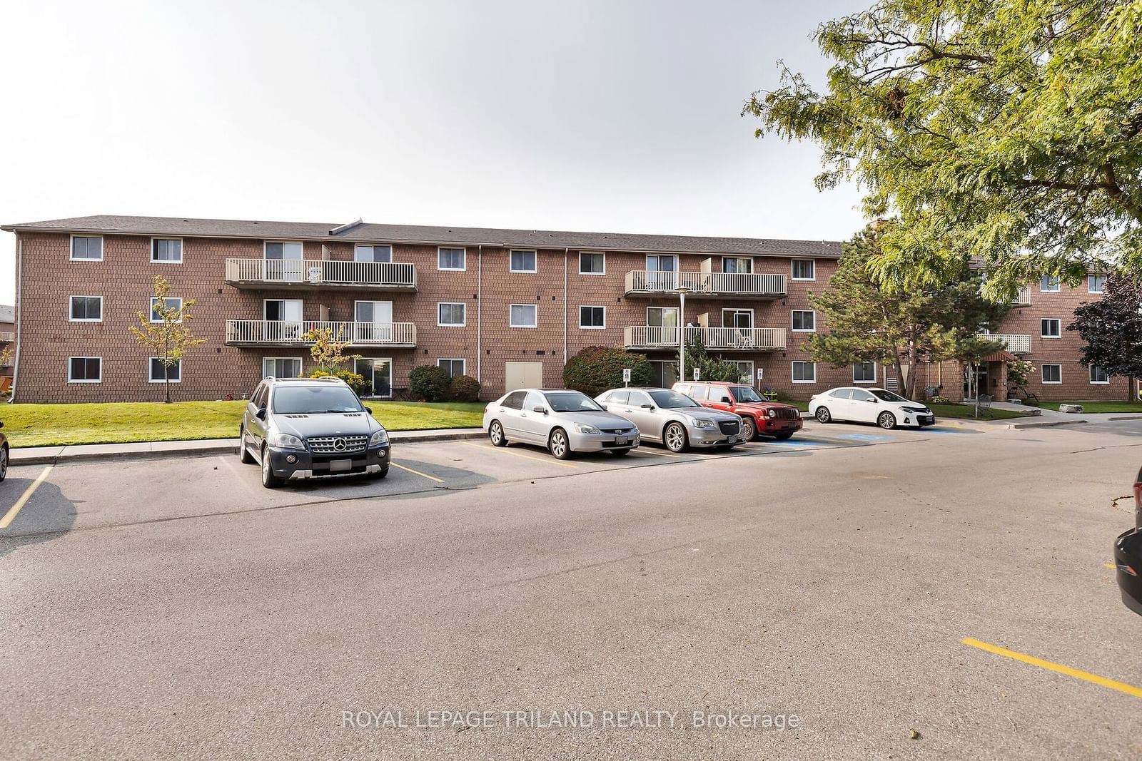 1588 Ernest Ave, unit 206 for sale