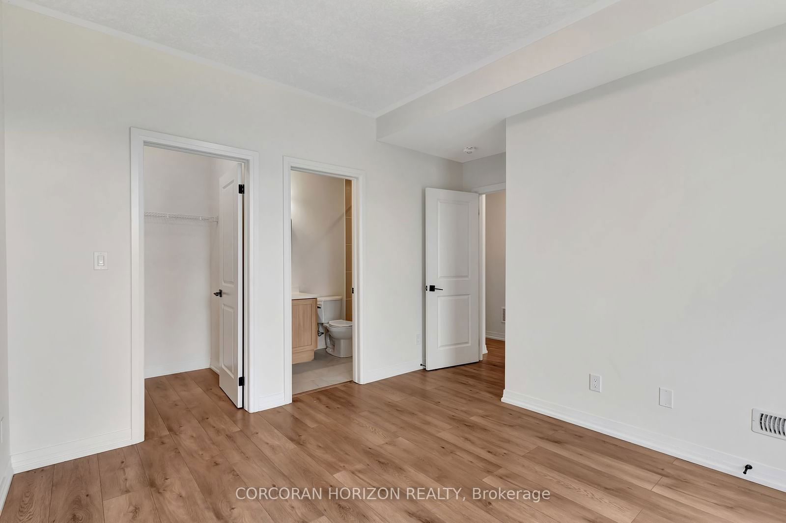 261 Woodbine Ave, unit 59 for sale - image #20