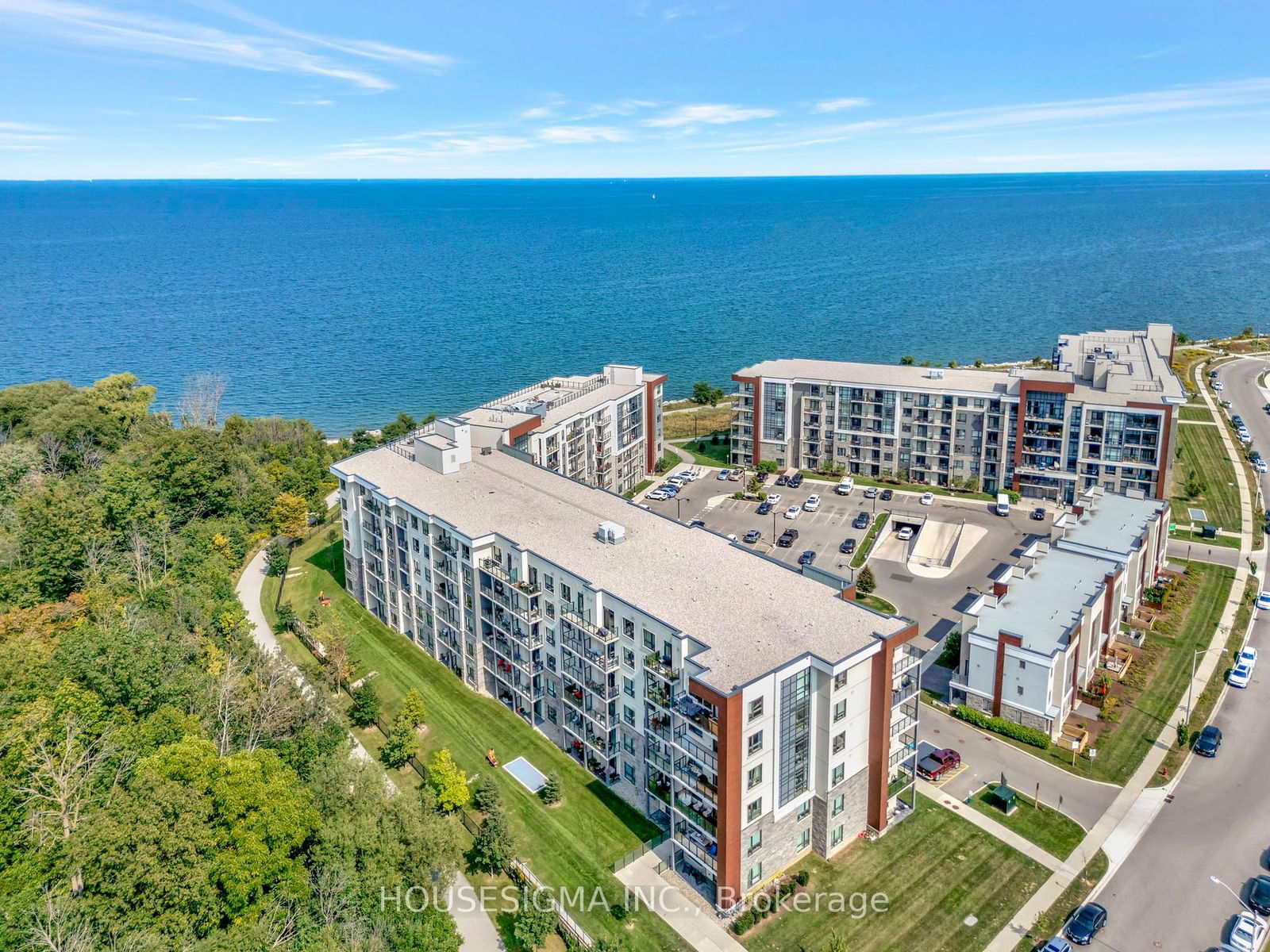 125 Shore View Pl, unit 322 for sale - image #1