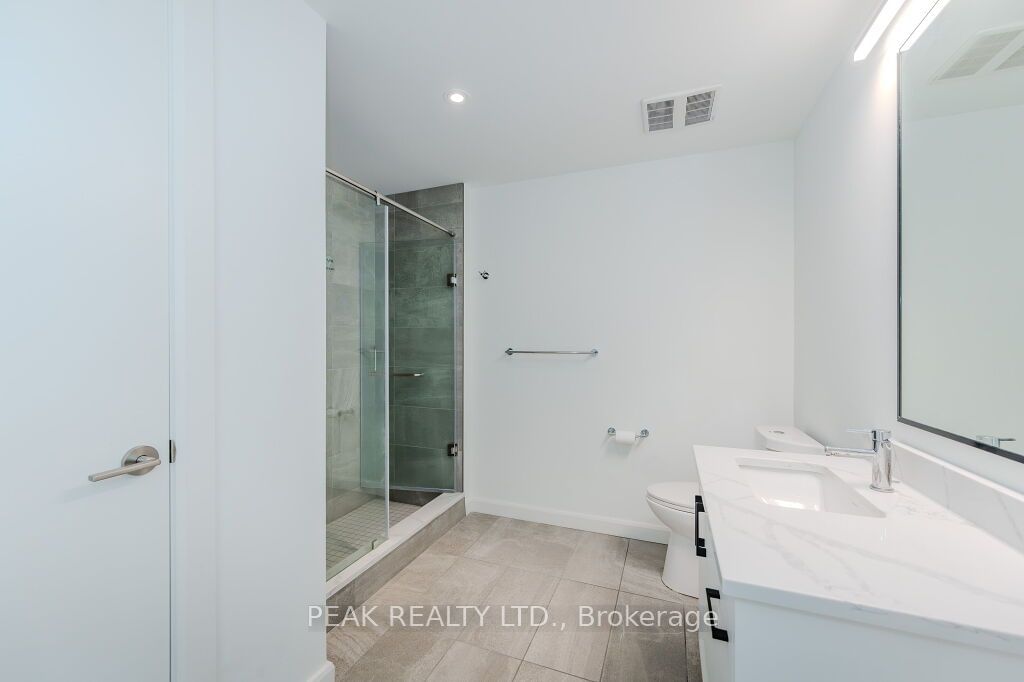 741 King St W, unit 1706 for sale