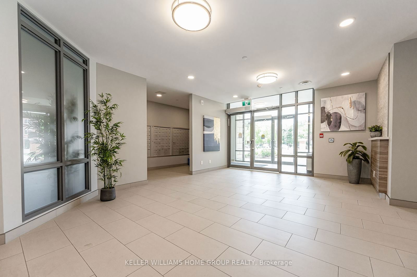 399 Queen St S, unit 102 for sale - image #6