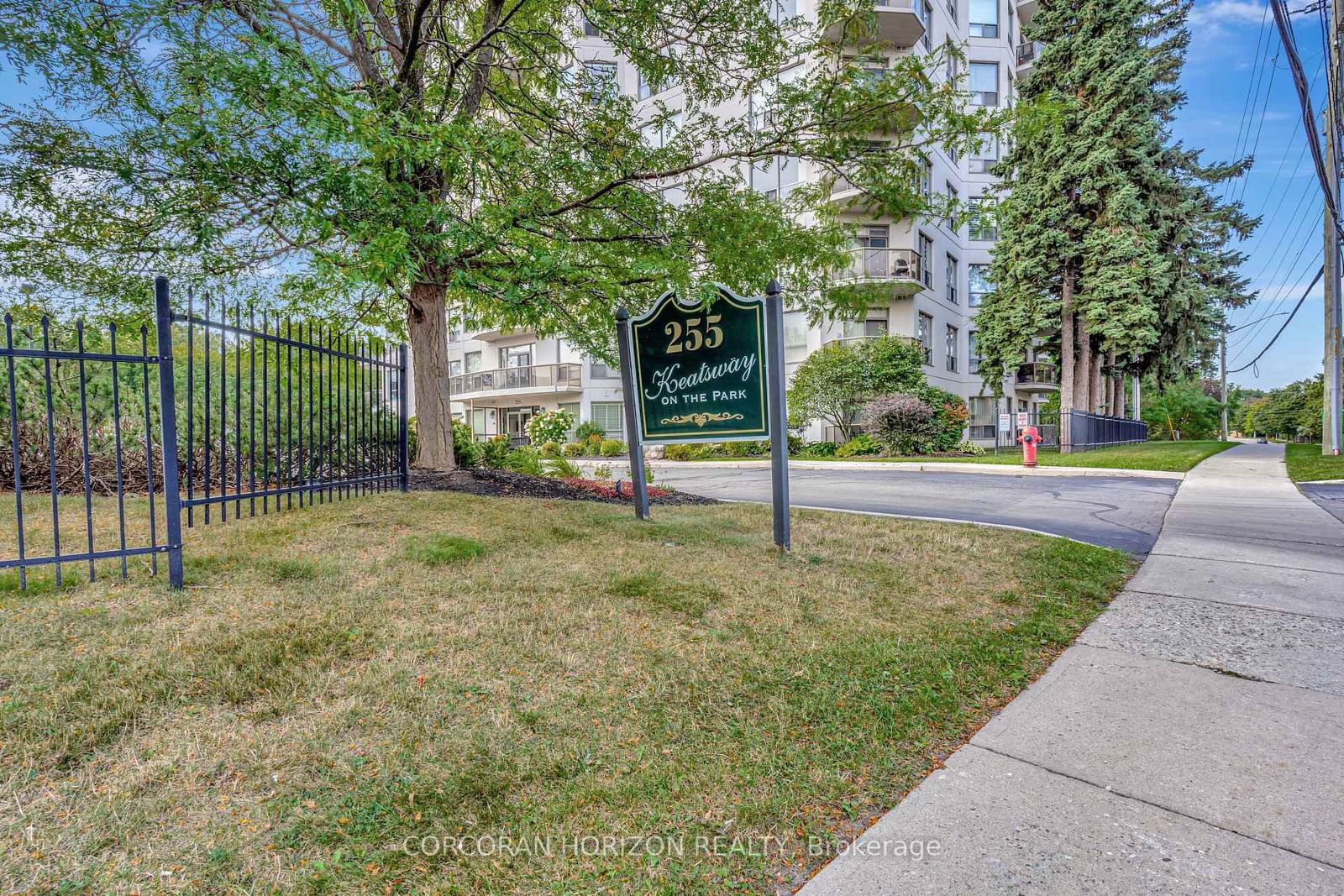 255 Keats Way, unit 1206 for sale - image #3