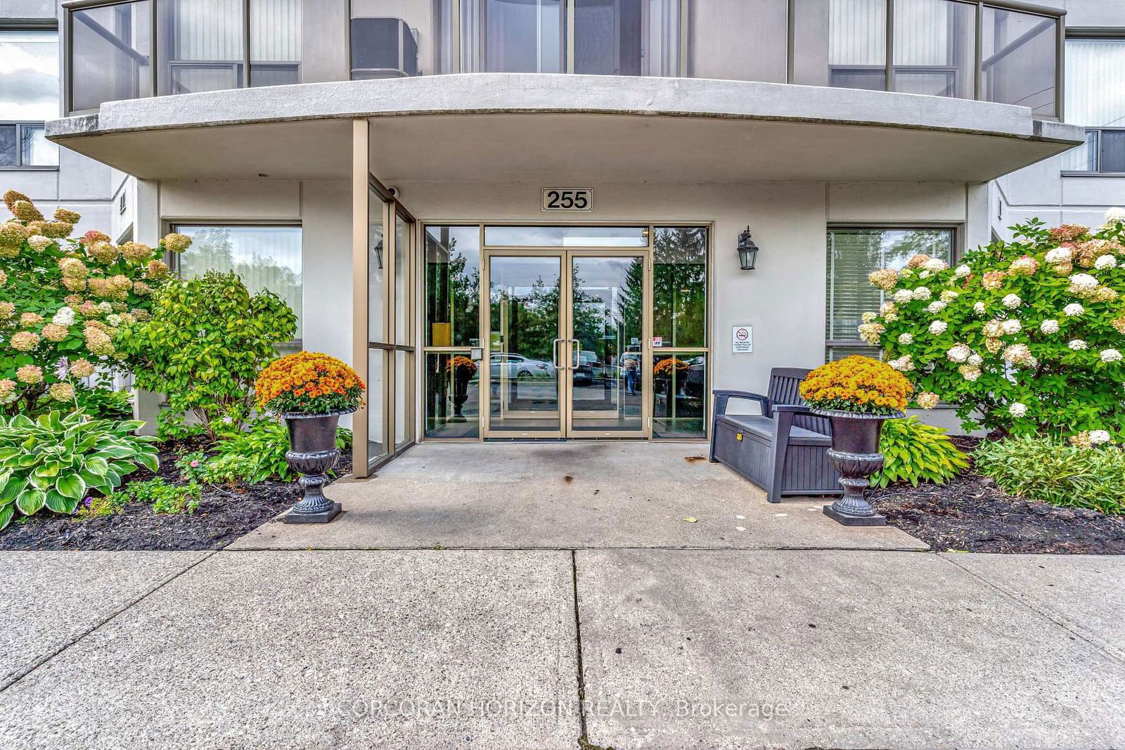 255 Keats Way, unit 1206 for sale - image #8