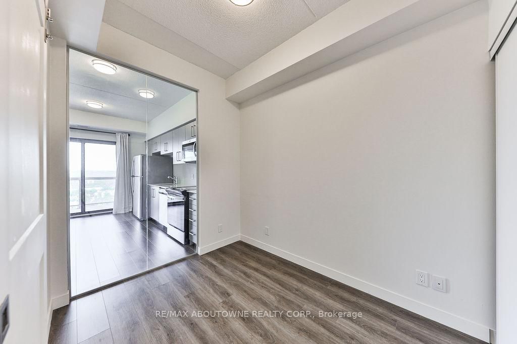 15 Queen St S, unit 1806 for rent - image #12