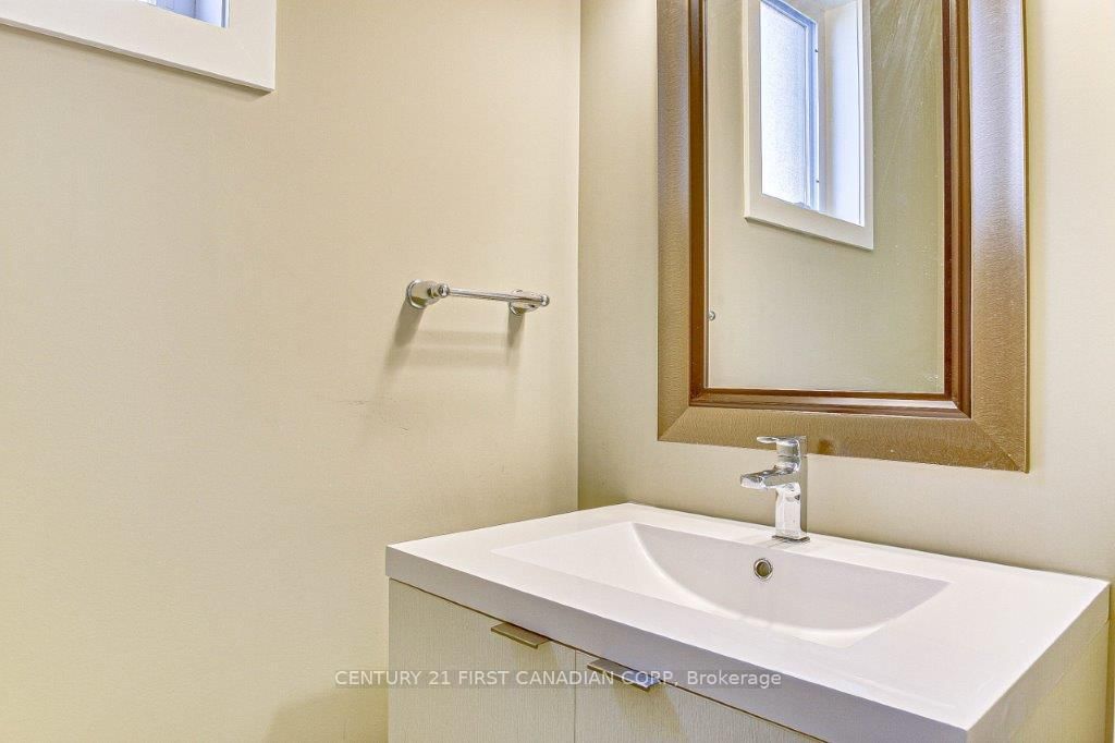 1375 Whetherfield St, unit 76 for sale - image #5