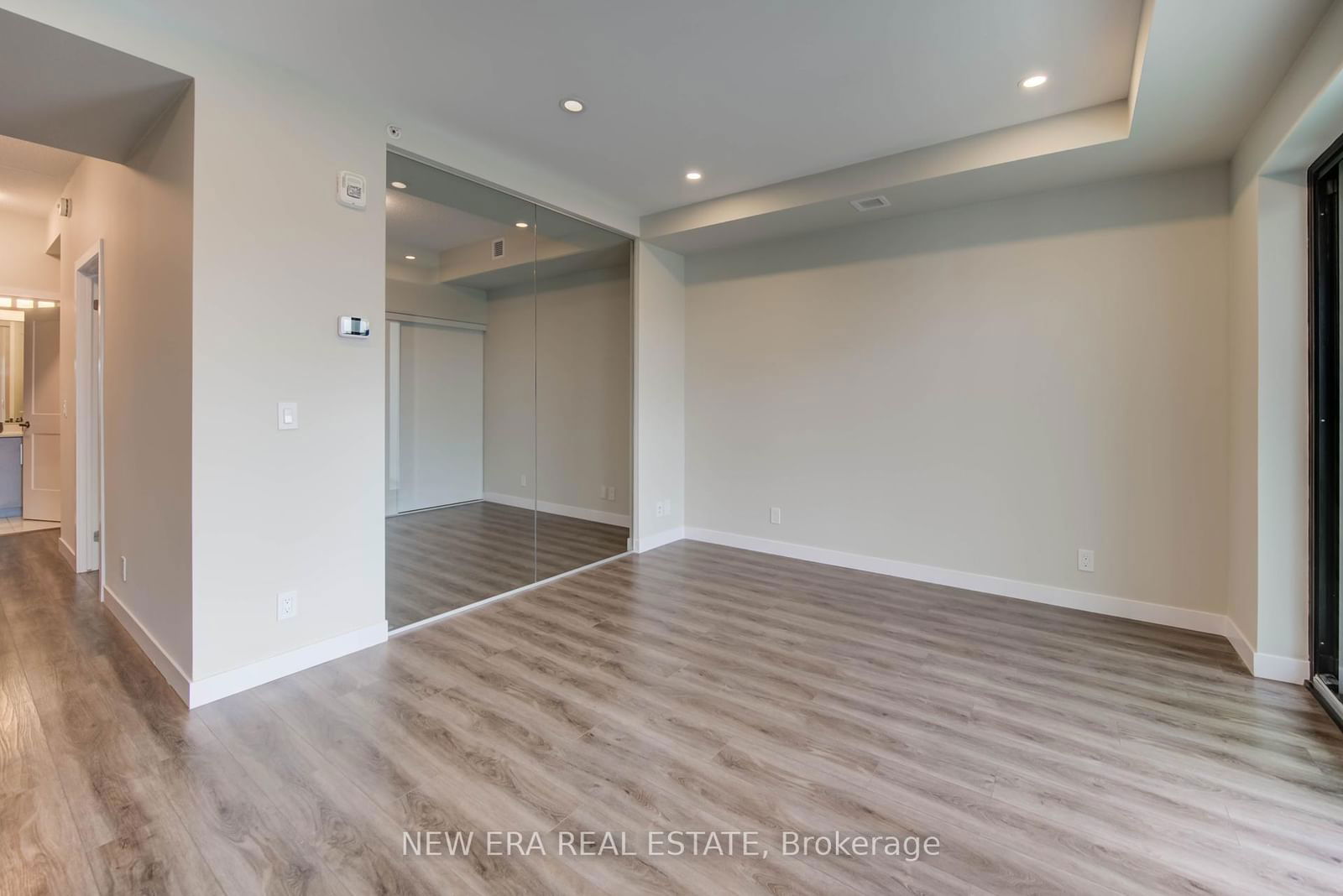 15 Queen St S, unit 601 for sale - image #13