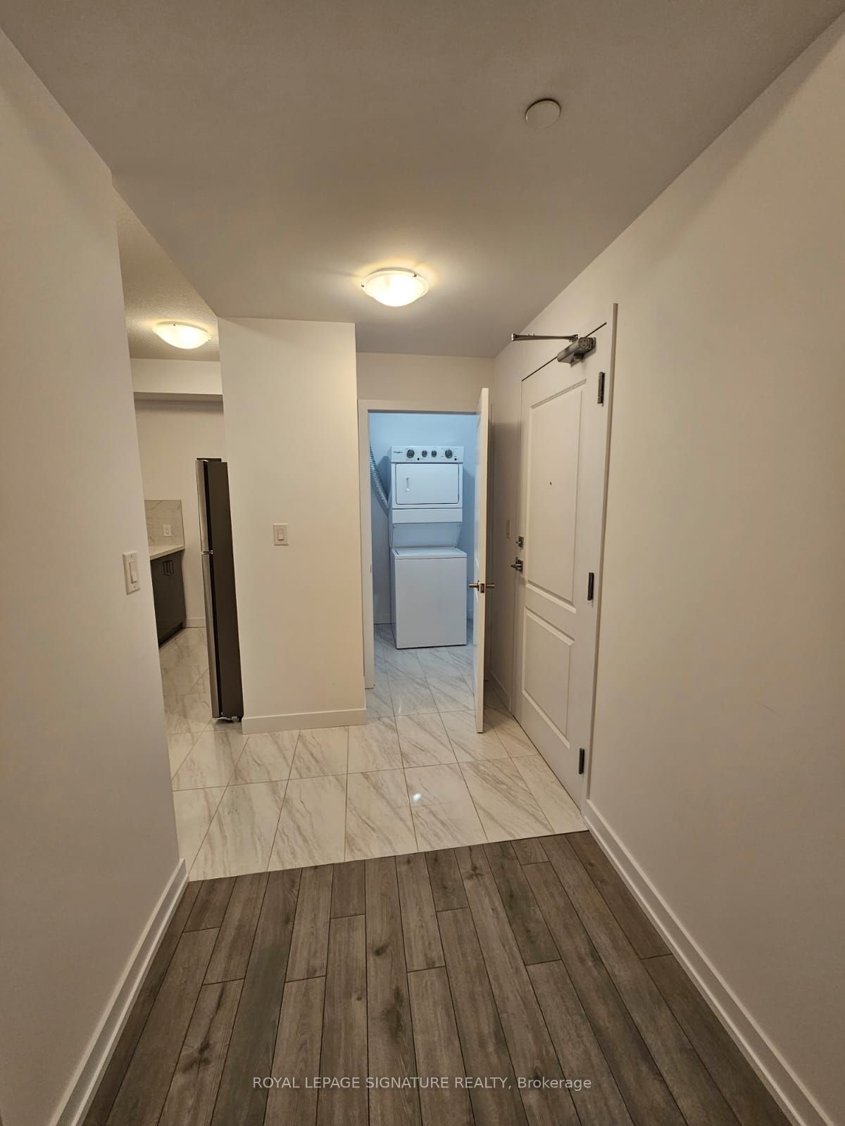 450 Dundas St E, unit 1107 for rent - image #4