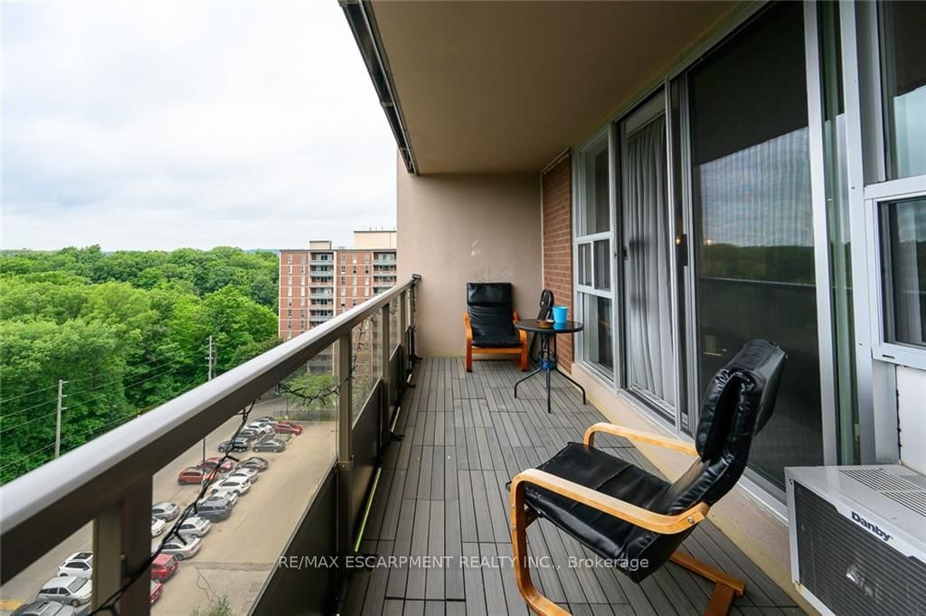 1966 Main St W, unit 1404 for sale - image #21