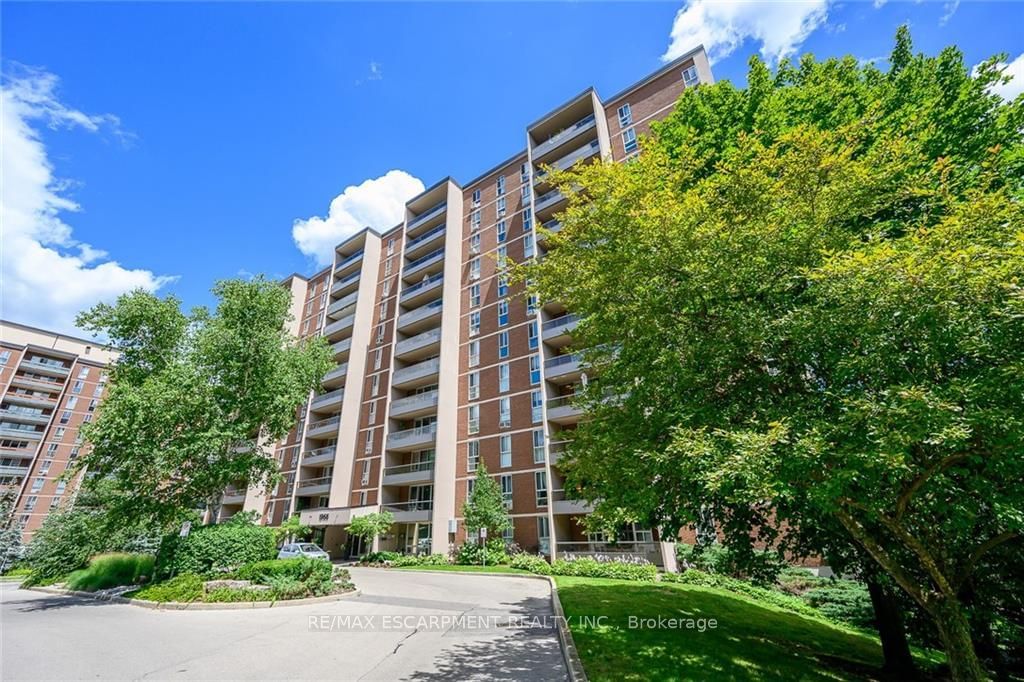 1966 Main St W, unit 1404 for sale