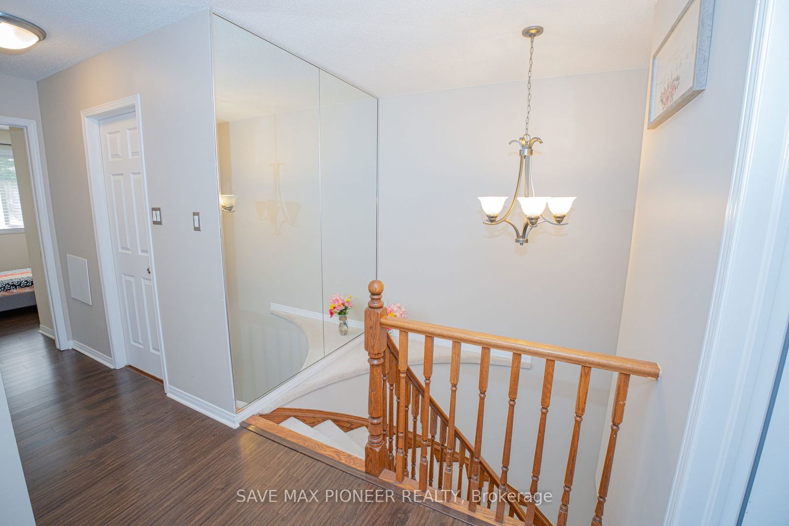 502 Barton Street Townhomes, Hamilton, Toronto