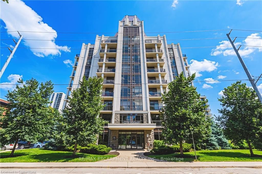 90 Charlton Ave W, unit 802 for sale