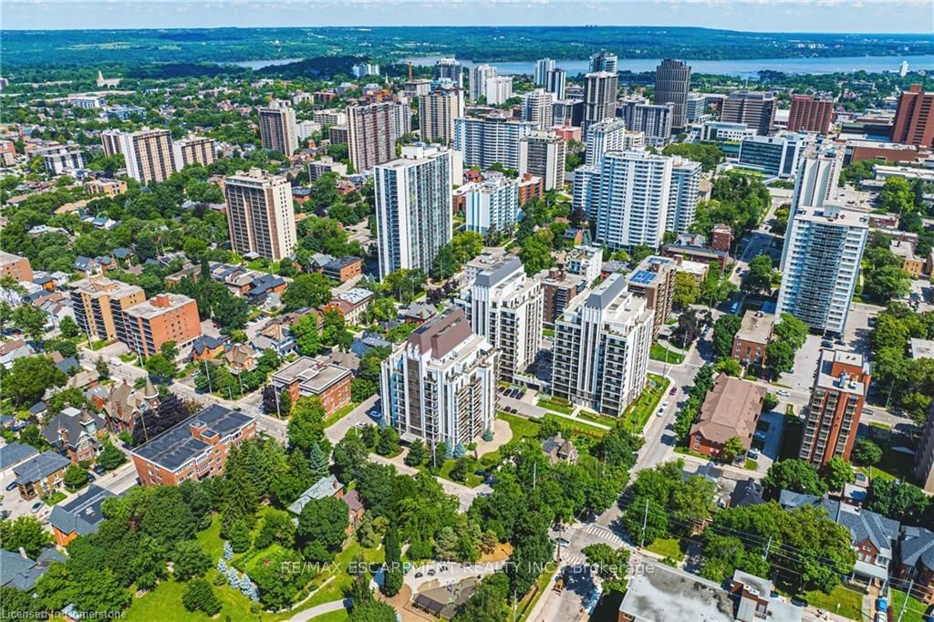 City Square Condos, Hamilton, Toronto