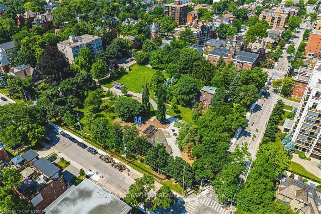 City Square Condos, Hamilton, Toronto