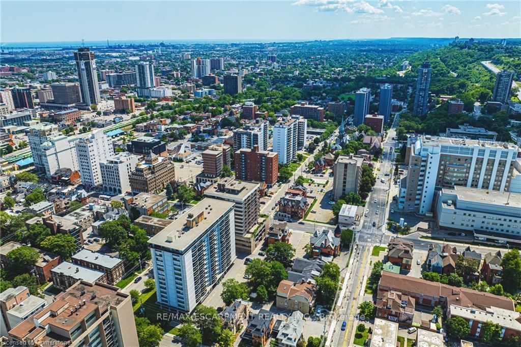 City Square Condos, Hamilton, Toronto