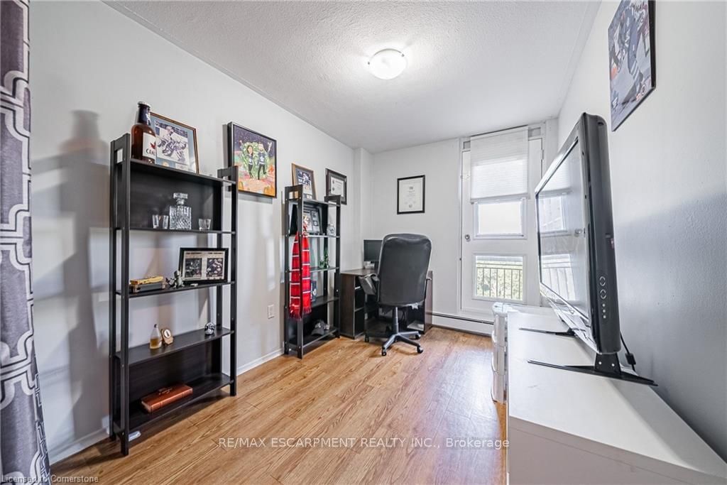 350 Quigley Rd E, unit 631 for sale - image #22