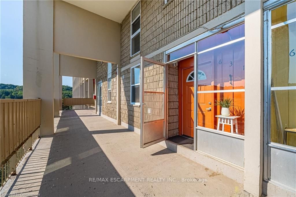 350 Quigley Rd E, unit 631 for sale - image #5