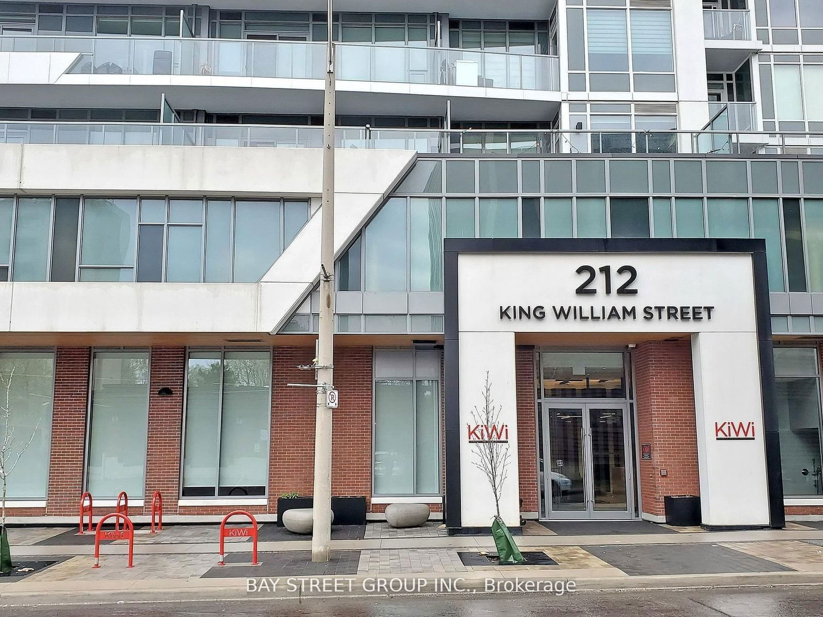 212 King William St, unit 1221 for sale - image #2