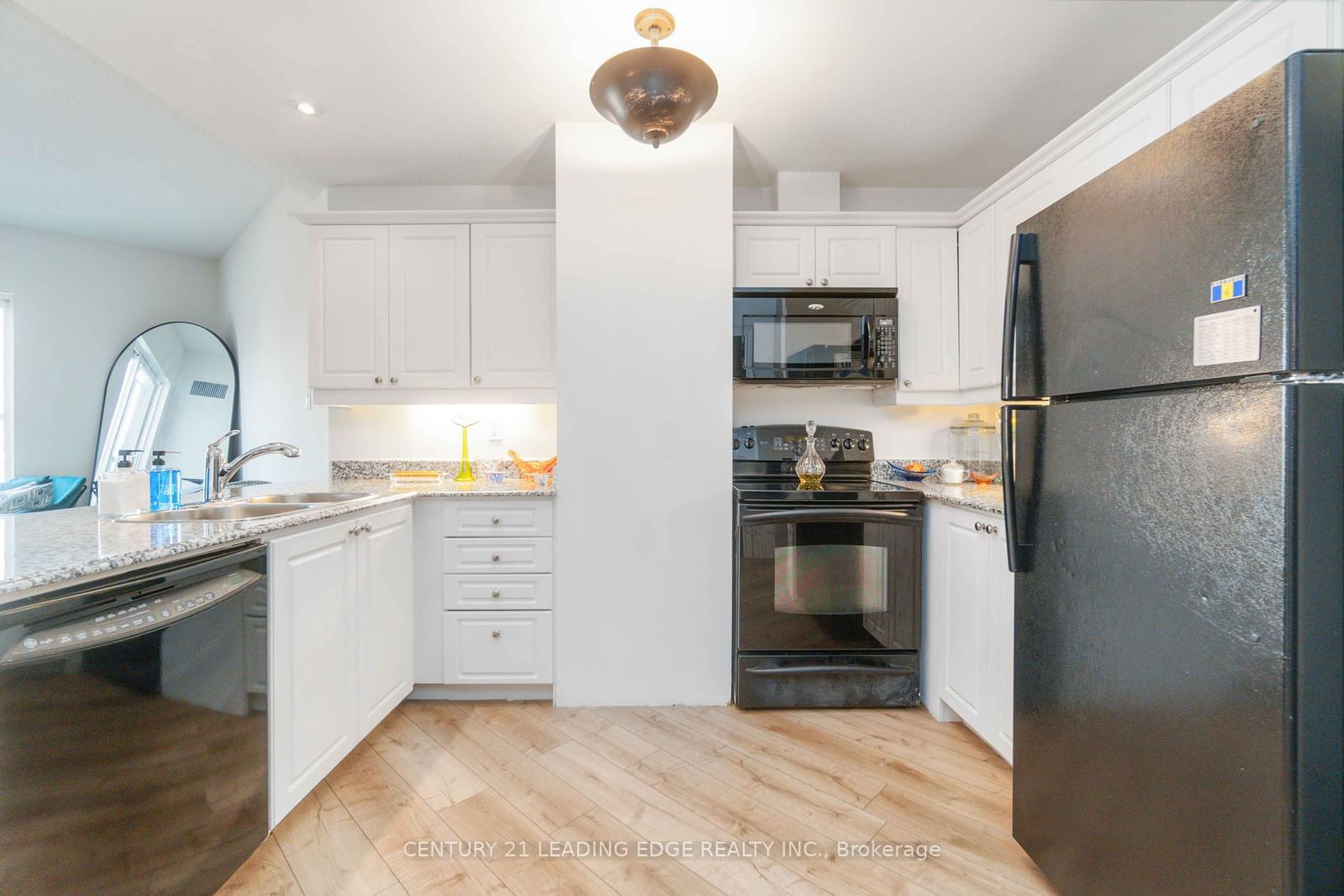 135 James St S, unit 315 for sale