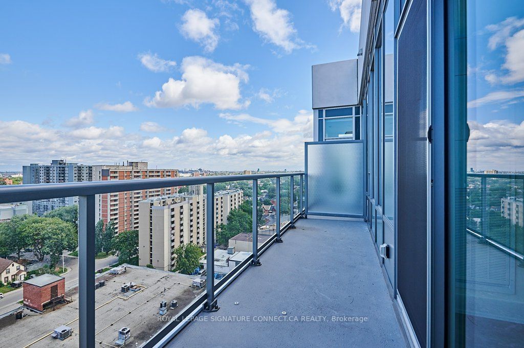 212 King William St, unit 1414 for rent